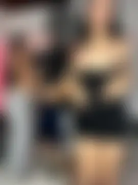 royalgirls_x's Webcam Show