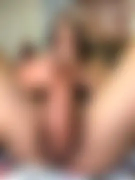 SQUIRTINGQUEEN11's Live Sex Cam Show