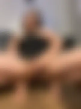 Mommasaurrex's Webcam Show