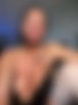 SweetandSluttyMilf's Live Sex Cam Show