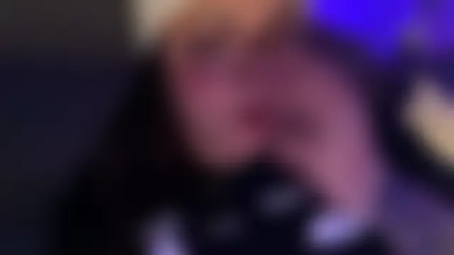 Pumpkin_bunny's Webcam Show