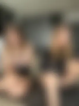 Nura_n_Sarah's Live Sex Cam Show