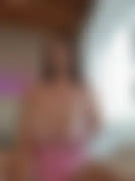 ellaxxstar's Live Sex Cam Show