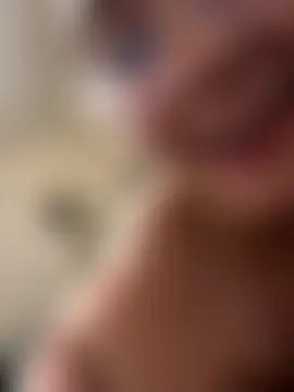 honeyrose222's Live Sex Cam Show