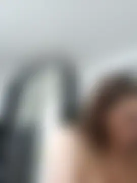 hugebobbs' Live Sex Cam Show