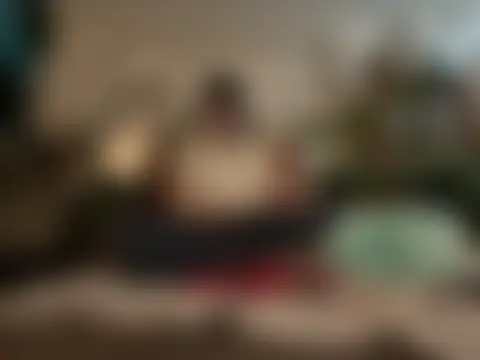 Snowbunnycake_131's Webcam Show