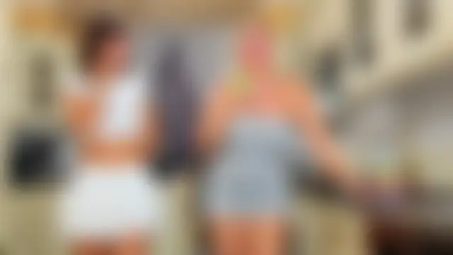 TUNDEROSE1's Webcam Show