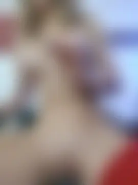 LeaHotxx's Live Sex Cam Show