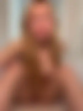 SexySaraxxoo's Live Sex Cam Show