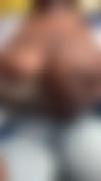 SweetWetVoices' Webcam Show