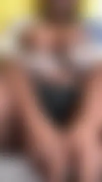 SweetWetVoices' Live Sex Cam Show