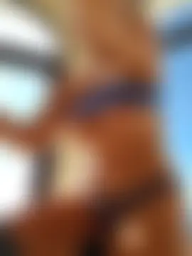 AngelaDesires' Live Sex Cam Show