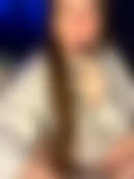 chellerayy's Live Sex Cam Show