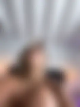 MystiqueXXX's Webcam Show