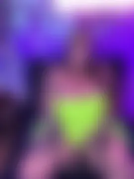 KikiBBW's Live Sex Cam Show