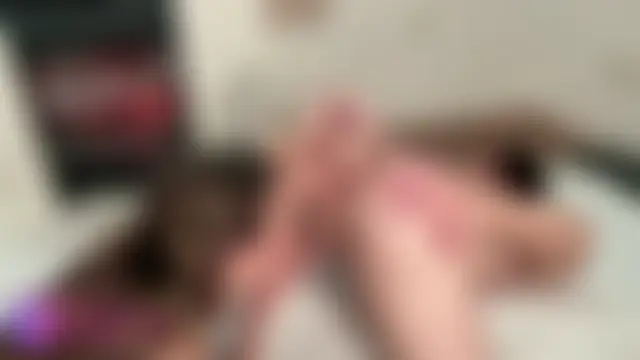 VIKITOMMY's Webcam Show