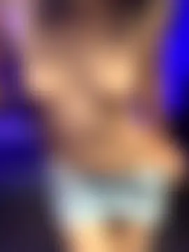 zendriya's Webcam Show