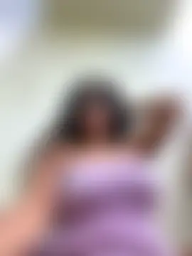 LuckyKhloe's Webcam Show