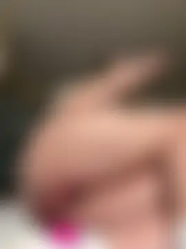 yourlilsecreet's Webcam Show