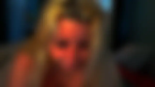 TiaDoll's Live Sex Cam Show