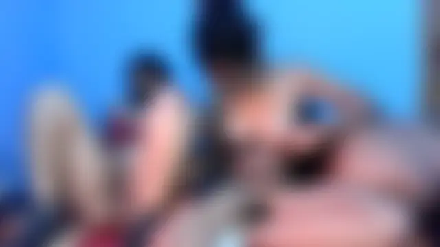 Sexy_dolls' Live Sex Cam Show