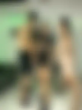 royalgirls_x's Live Sex Cam Show