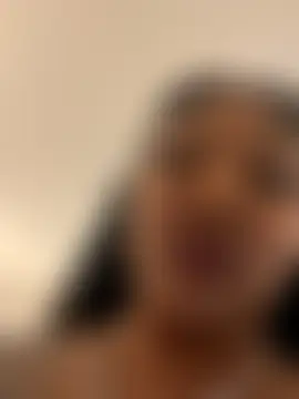 MsRedherself's Live Sex Cam Show