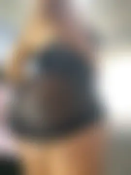 Mercedes_555's Webcam Show