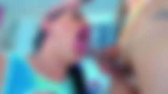 _marian_hotts' Webcam Show