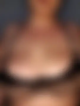 Swecurv's Live Sex Cam Show