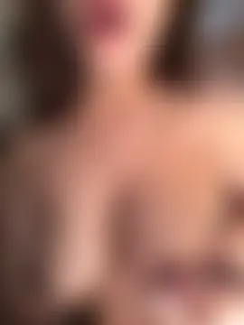 Queen_Shanuu's Webcam Show