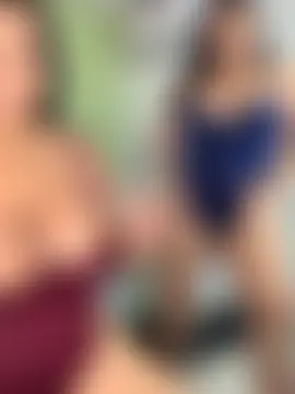 twocurvylatins' Webcam Show