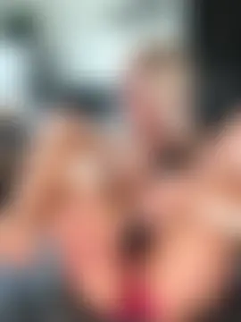 lilietseb02's Live Sex Cam Show