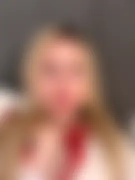 SexySaraxxoo's Live Sex Cam Show