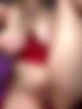 HugeBoobsAlice's Live Sex Cam Show