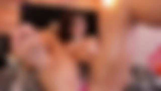 Emily_brown04's Webcam Show