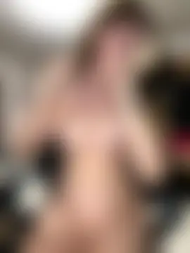 didihairypussy's Webcam Show