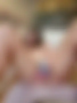 cumtomama's Live Sex Cam Show