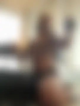 Your_Paris' Live Sex Cam Show