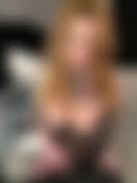 krysstal003's Live Sex Cam Show