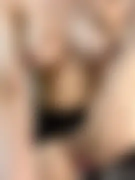 SweetieSinXXX's Webcam Show