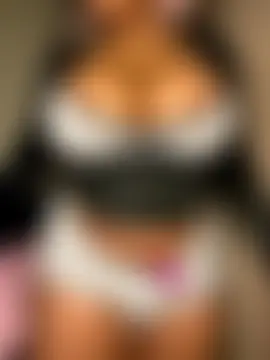 YellowHoneyDip's Webcam Show