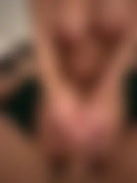 couple17's Live Sex Cam Show