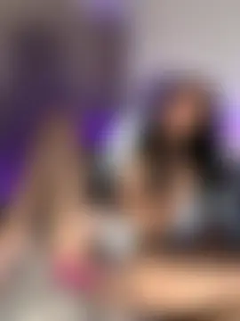 Miaaa95's Live Sex Cam Show