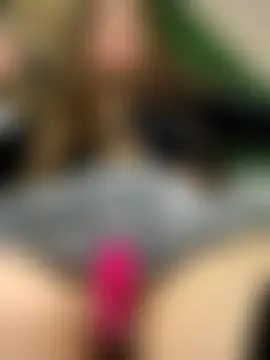 Deonta_'s Live Sex Cam Show