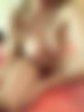 Faidraishere's Live Sex Cam Show