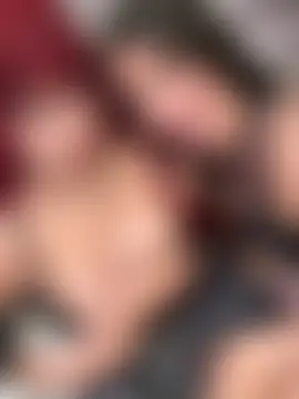 seraphine23's Live Sex Cam Show