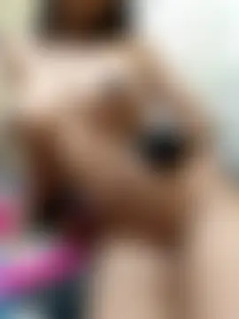 Quun_rosi's Webcam Show