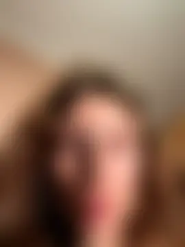 MiaaLoveeee's Live Sex Cam Show