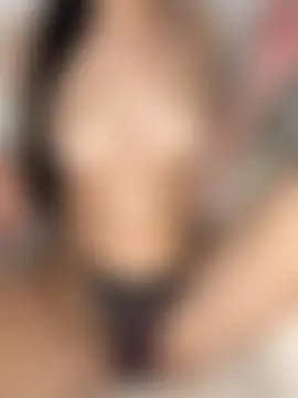 ilariea_girl's Live Sex Cam Show